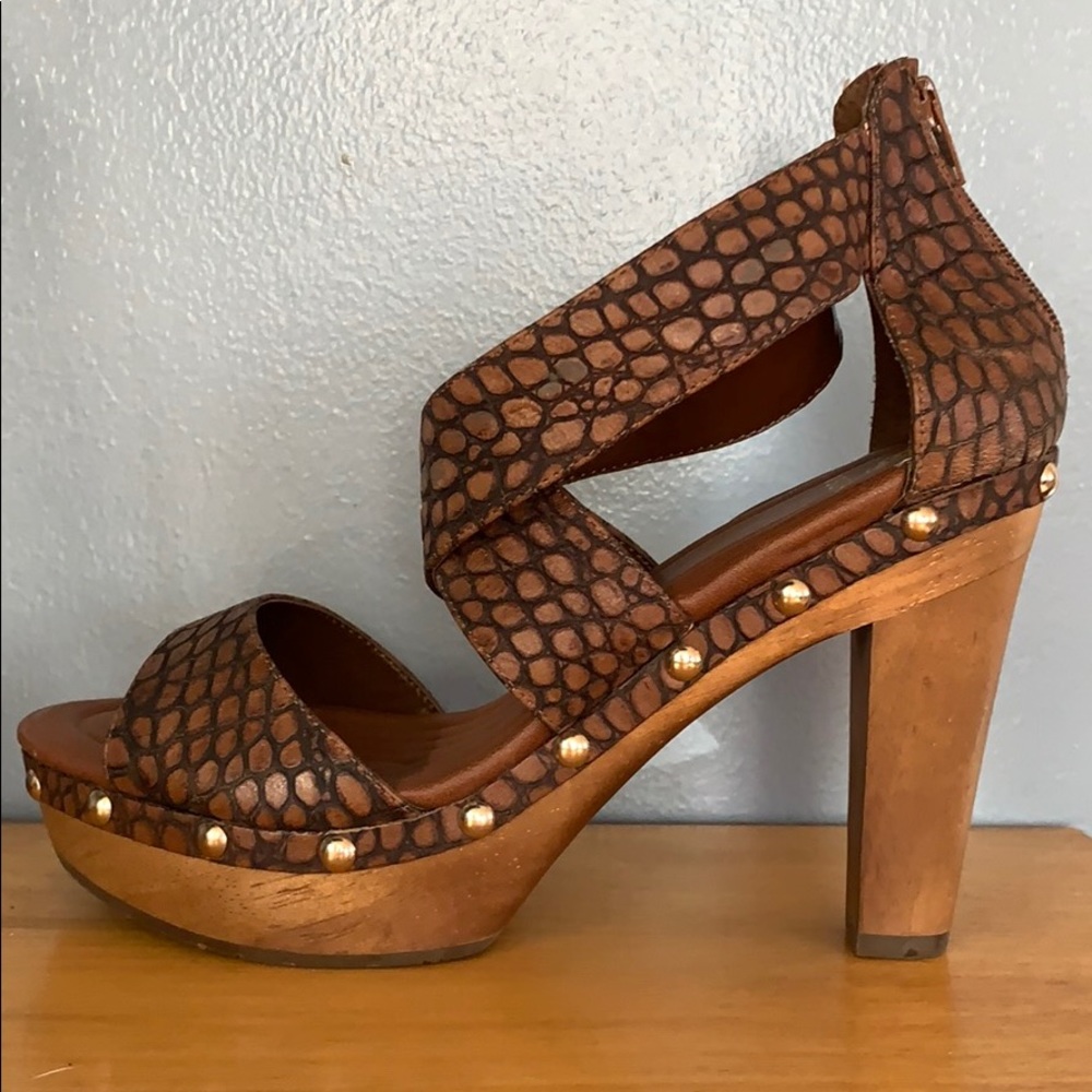Isola Morela Cognac Croco Print Heels Size 8.5 M